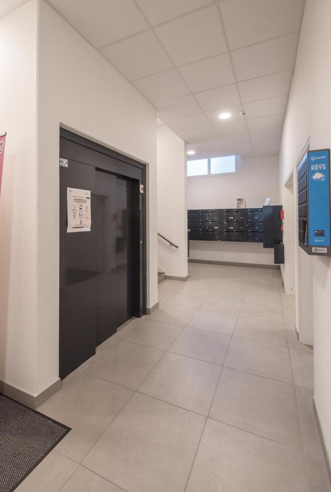 NATHAN - Appartement proche gare, arrivée 24 24 Le Mans Exterior foto